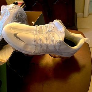 Nike vapor max size 10